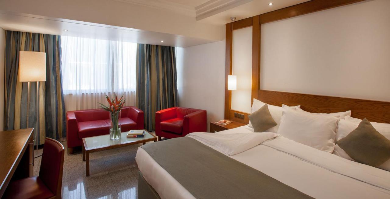 Eko Hotel Gardens Lagos Esterno foto